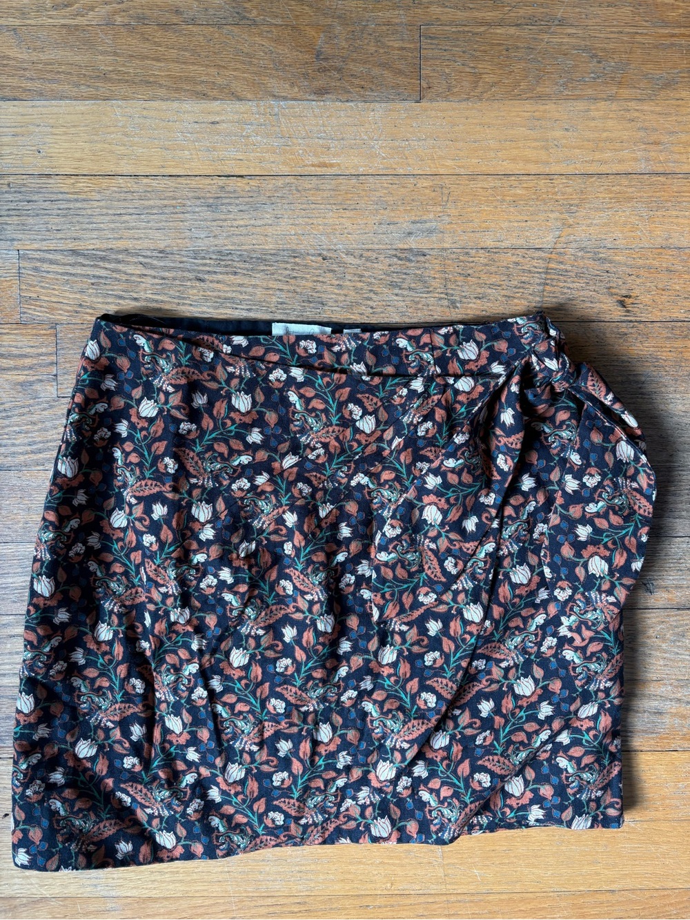 Anthropologie - Let Me Be Sarong Mini Skirt - Picture 5 of 12